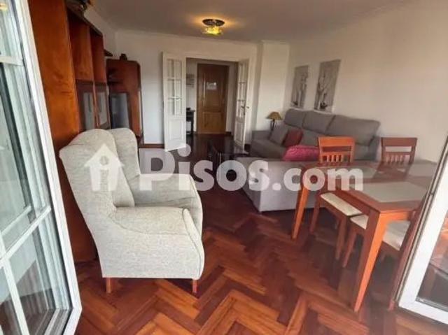 Piso en alquiler en Calle de la Marina