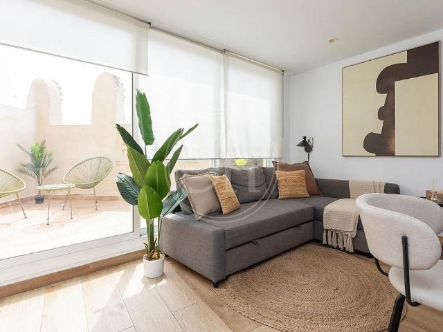 Piso en alquiler en calle De la Marina, Barcelona, de 32 m² 1 habitación por 1.395