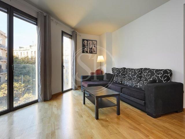 Piso en alquiler en calle De la Marina, Barcelona, de 55 m² 2 habitaciones por 1.695