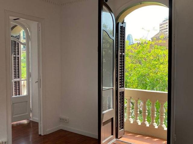 Piso en alquiler en calle De la Marina, Barcelona, de 55 m² 2 habitaciones por 1.250