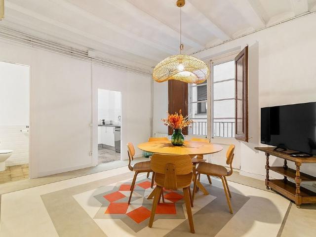 Piso en alquiler en calle De la Mercè, Barcelona, de 140 m² 3 habitaciones por 2.400