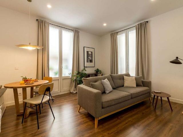Piso en alquiler en calle De la Neu de Sant Cugat, Barcelona, de 50 m² 1 habitación por 1.690