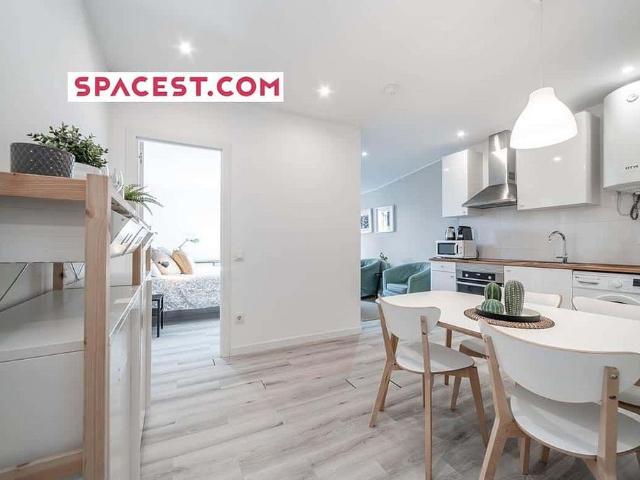 Piso en alquiler en calle De la Boqueria, Barcelona, de 55 m² 2 habitaciones por 2.100