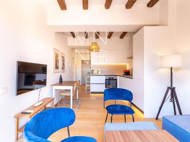Piso en alquiler en calle De la Bòria, Barcelona, de 73 m² 1 habitación por 2.600