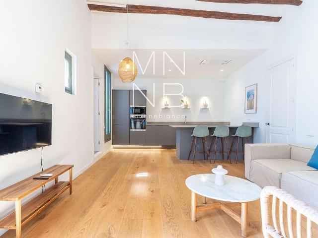 Piso en alquiler en calle De la Bòria, Barcelona, de 94 m² 2 habitaciones por 2.500