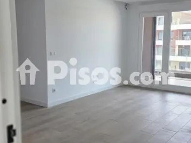 Piso en alquiler en Calle de la Calleja