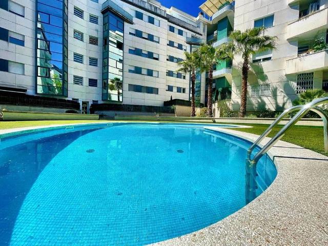 Piso en alquiler en calle De la Concòrdia, Cerdanyola del Vallès, de 85 m² 3 habitaciones por 1.132