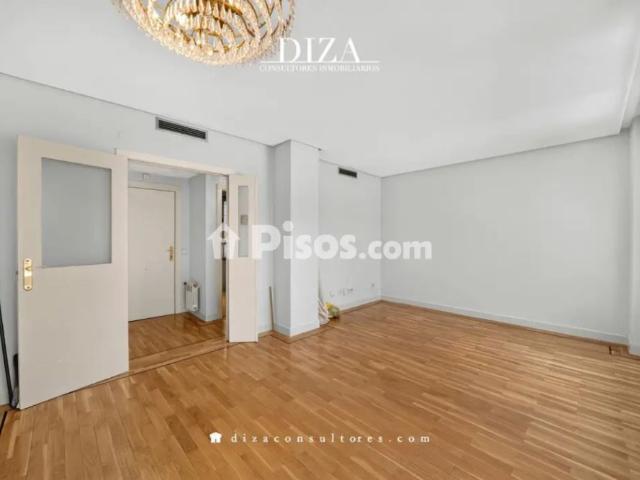 Piso en alquiler en Calle de la Cruz del Sur