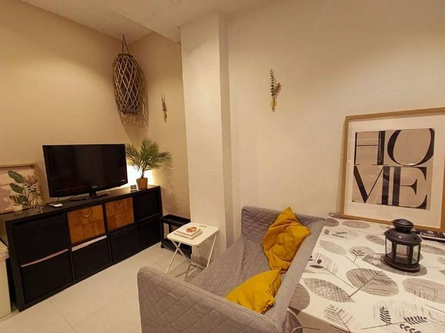 Piso en alquiler en calle De la Diputació, Barcelona, de 45 m² 2 habitaciones por 1.250