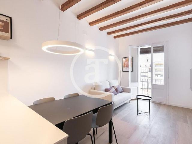 Piso en alquiler en calle De la Diputació, Barcelona, de 58 m² 2 habitaciones por 1.790
