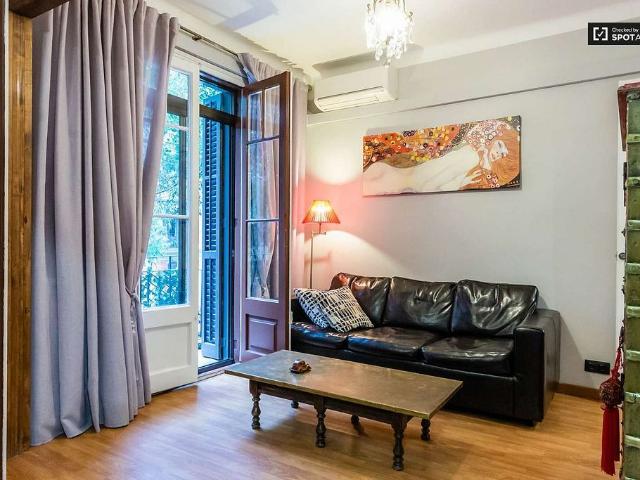 Piso en alquiler en calle De la Diputació, Barcelona, de 71 m² 2 habitaciones por 3.500