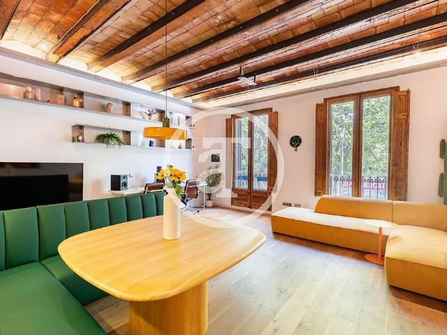 Piso en alquiler en calle De la Diputació, Barcelona, de 91 m² 2 habitaciones por 2.500