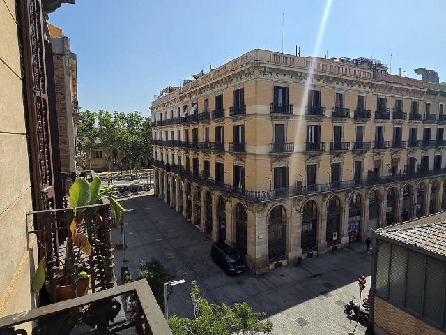 Piso en alquiler en calle De la Fusina, Barcelona, de 110 m² 3 habitaciones por 1.900