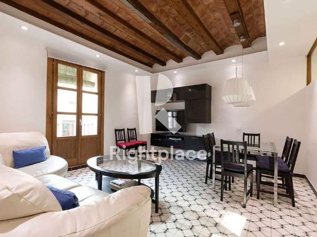 Piso en alquiler en calle De la Freneria, Barcelona, de 82 m² 2 habitaciones por 1.418