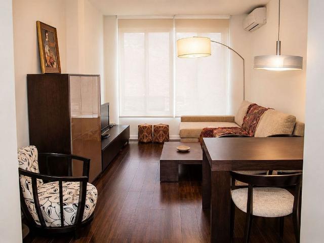 Piso en alquiler en calle De la Independència, Barcelona, de 65 m² 1 habitación por 870