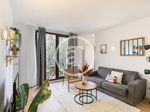 Piso en alquiler en calle De la Indústria, Barcelona, de 58 m² 2 habitaciones por 1.890