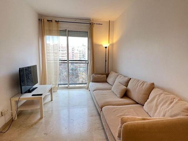 Piso en alquiler en calle De la Indústria, Barcelona, de 65 m² 2 habitaciones por 1.600