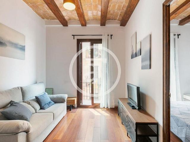 Piso en alquiler en calle De la Legalitat, Barcelona, de 59 m² 2 habitaciones por 1.600