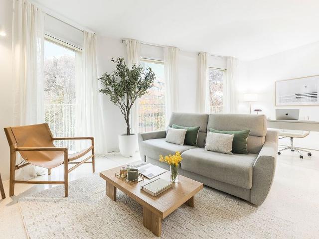 Piso en alquiler en calle De la Llacuna, Barcelona, de 63 m² 1 habitación por 2.400