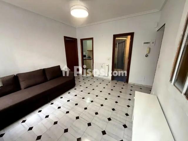 Piso en alquiler en Calle de la Puebla, 15