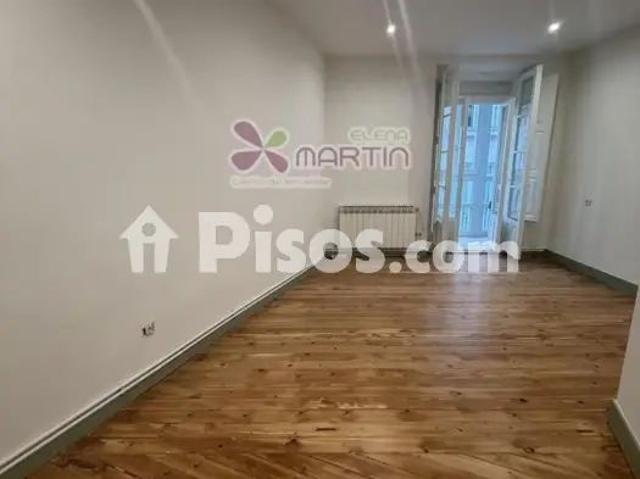 Piso en alquiler en Calle de la Puebla