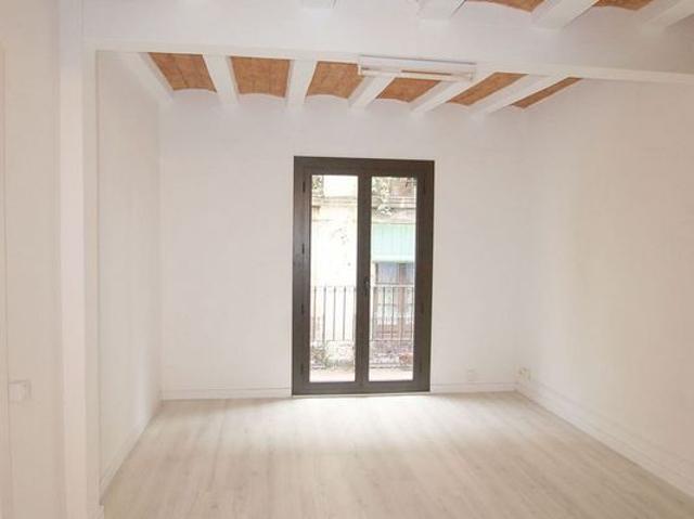 Piso en alquiler en calle De la Paloma, Barcelona, de 45 m² 1 habitación por 865