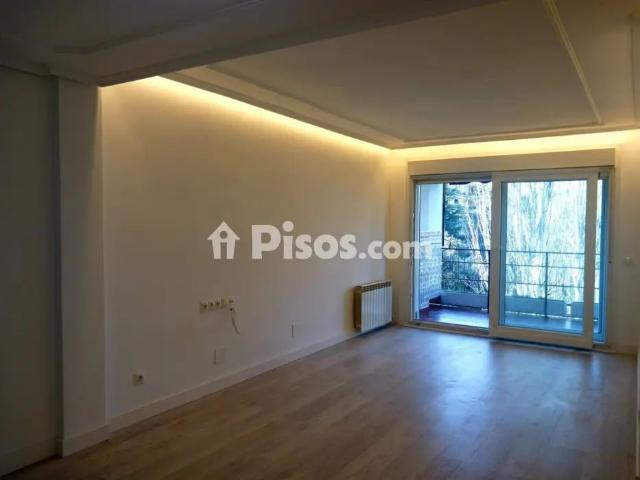 Piso en alquiler en Calle de la Playa Samil