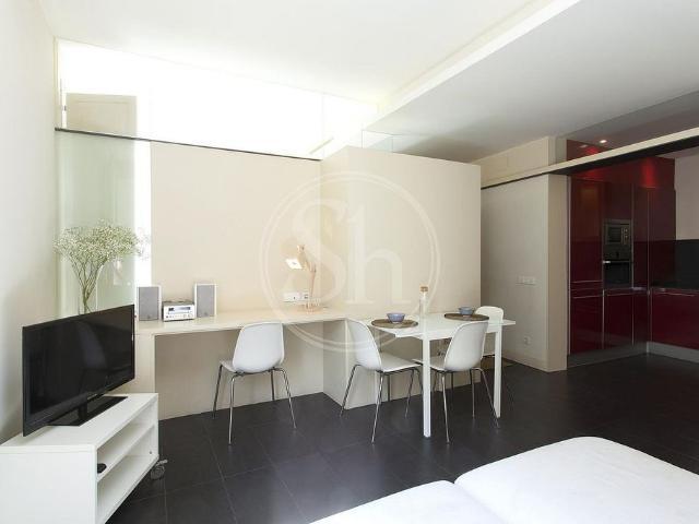 Piso en alquiler en calle De la Princesa, Barcelona, de 46 m² 2 habitaciones por 1.450