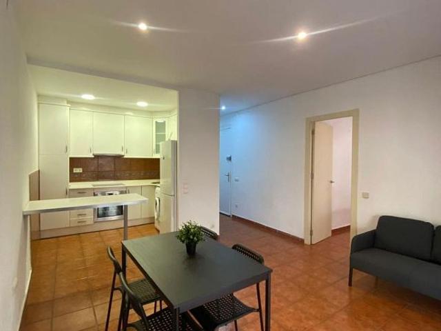 Piso en alquiler en calle De la Princesa, Barcelona, de 73 m² 3 habitaciones por 1.250