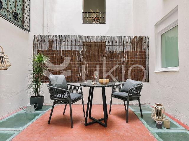 Piso en alquiler en calle De la Princesa, Barcelona, de 109 m² 2 habitaciones por 2.980