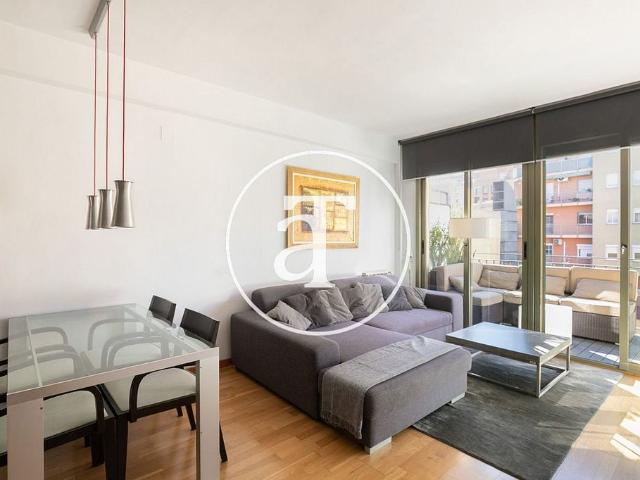 Piso en alquiler en calle De la Reina Amàlia, Barcelona, de 70 m² 3 habitaciones por 1.911
