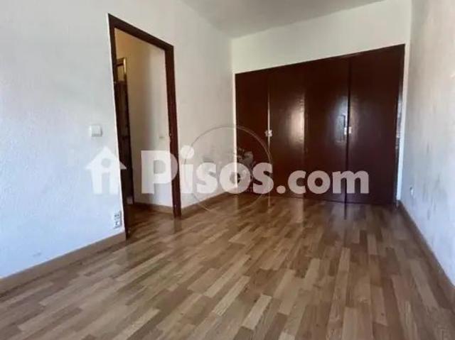 Piso en alquiler en Calle de la Virgen de Aránzazu
