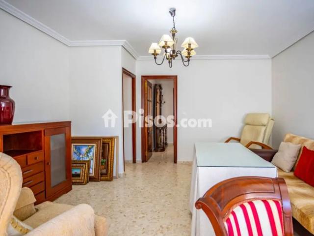 Piso en alquiler en Calle de la Virgen de las Torres, 12