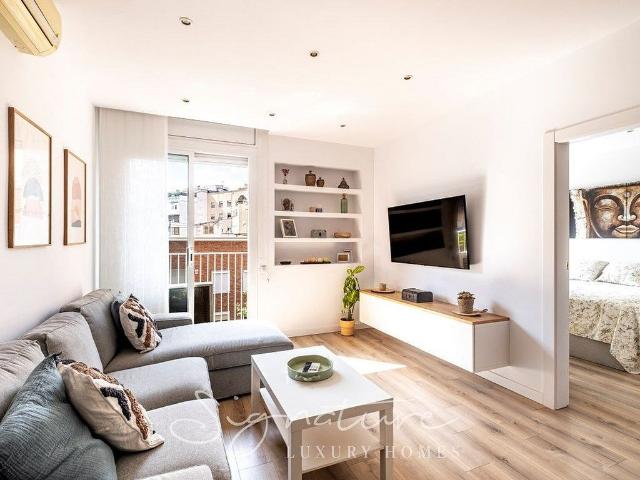 Piso en alquiler en calle De L'alcalde de Móstoles, Barcelona, de 75 m² 2 habitaciones por 2.500