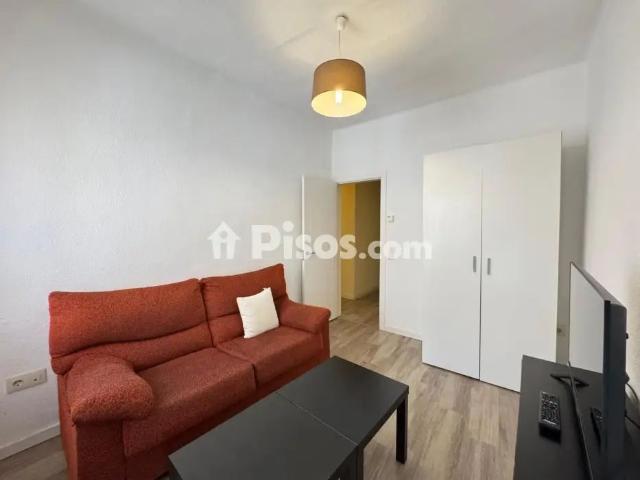 Piso en alquiler en Calle de las Islas Canarias, 8