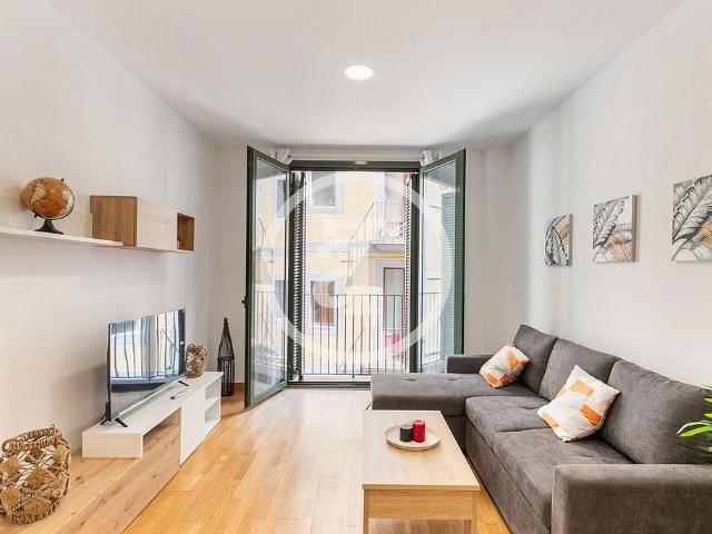 Piso en alquiler en calle De L'arc del Teatre, Barcelona, de 85 m² 3 habitaciones por 1.526