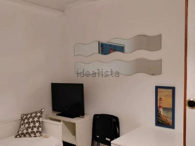 Piso en alquiler en calle De L'atlàntida, Barcelona, de 20 m² 1 habitación por 900