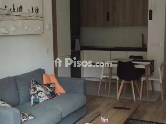 Piso en alquiler en Calle de Leonardo Rucabado