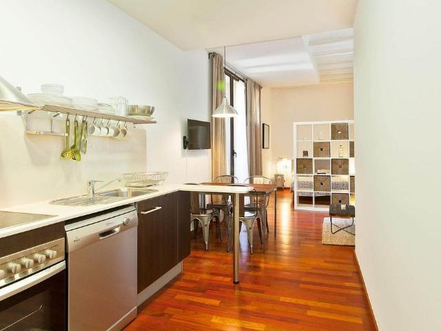 Estudio en alquiler en calle De Les Trompetes, Barcelona, de 36 m² por 1.341