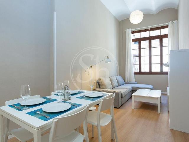 Piso en alquiler en calle De Les Beates, Barcelona, de 51 m² 2 habitaciones por 1.400