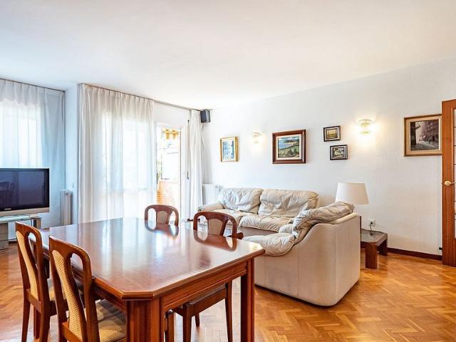 Piso en alquiler en calle De Les Camèlies, Barcelona, de 90 m² 3 habitaciones por 1.450