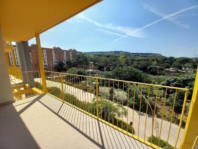 Piso en alquiler en calle De Les Diligències, Barcelona, de 68 m² 2 habitaciones por 2.100