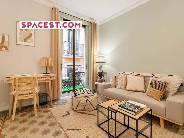 Piso en alquiler en calle De Les Heures, Barcelona, de 60 m² 1 habitación por 1.795
