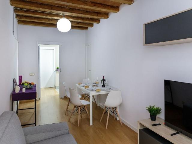 Piso en alquiler en calle De Les Moles, Barcelona, de 84 m² 3 habitaciones por 1.349