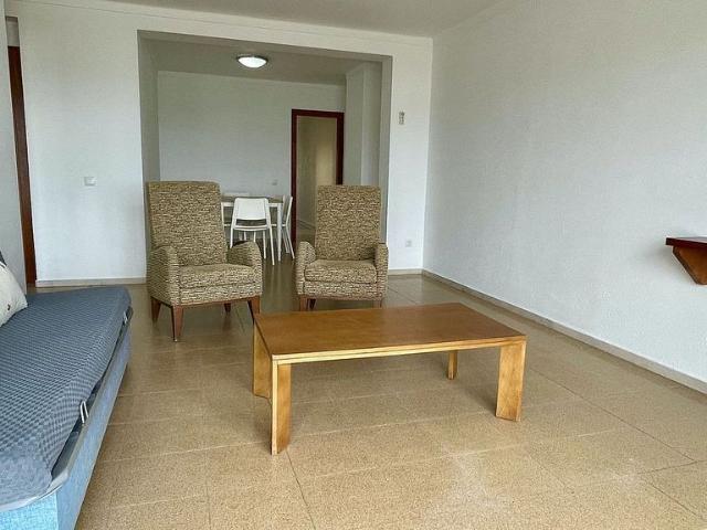Piso en alquiler en calle De L'escala, Torroella de Montgrí, de 75 m² 3 habitaciones por 1.842