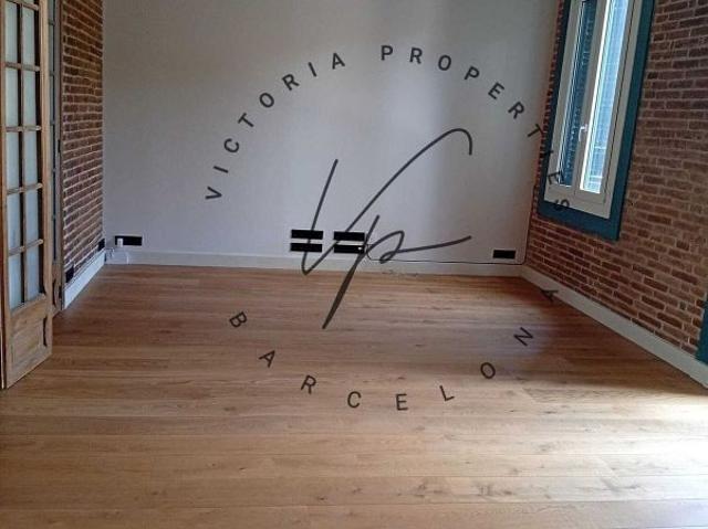 Piso en alquiler en calle De L'esperança, Barcelona, de 170 m² 3 habitaciones por 7.900