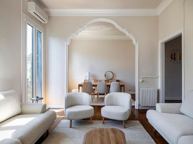 Piso en alquiler en calle De L'esperança, Barcelona, de 170 m² 4 habitaciones por 7.900