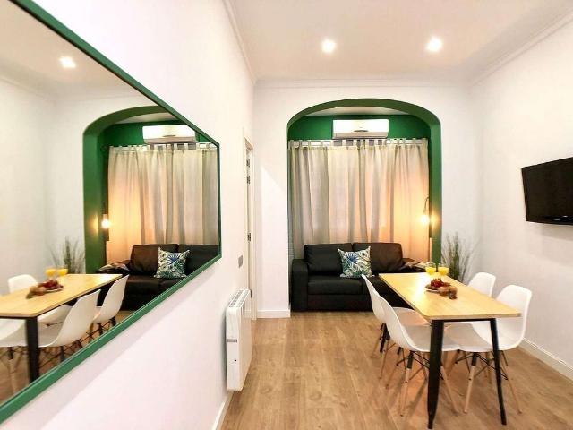 Piso en alquiler en calle De Lepant, Barcelona, de 55 m² 2 habitaciones por 1.690