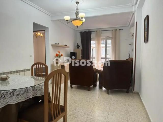 Piso en alquiler en Calle de Linares, 2