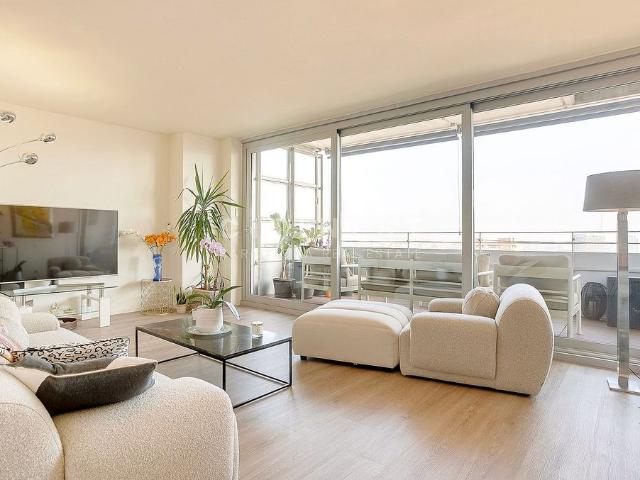 Piso en alquiler en calle De Llull, Barcelona, de 106 m² 3 habitaciones por 3.950